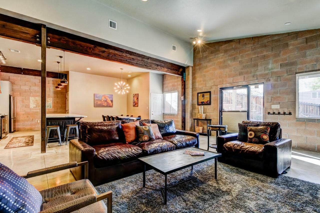 Bella Casa- Downstairs Unit Apartment Moab Exterior photo